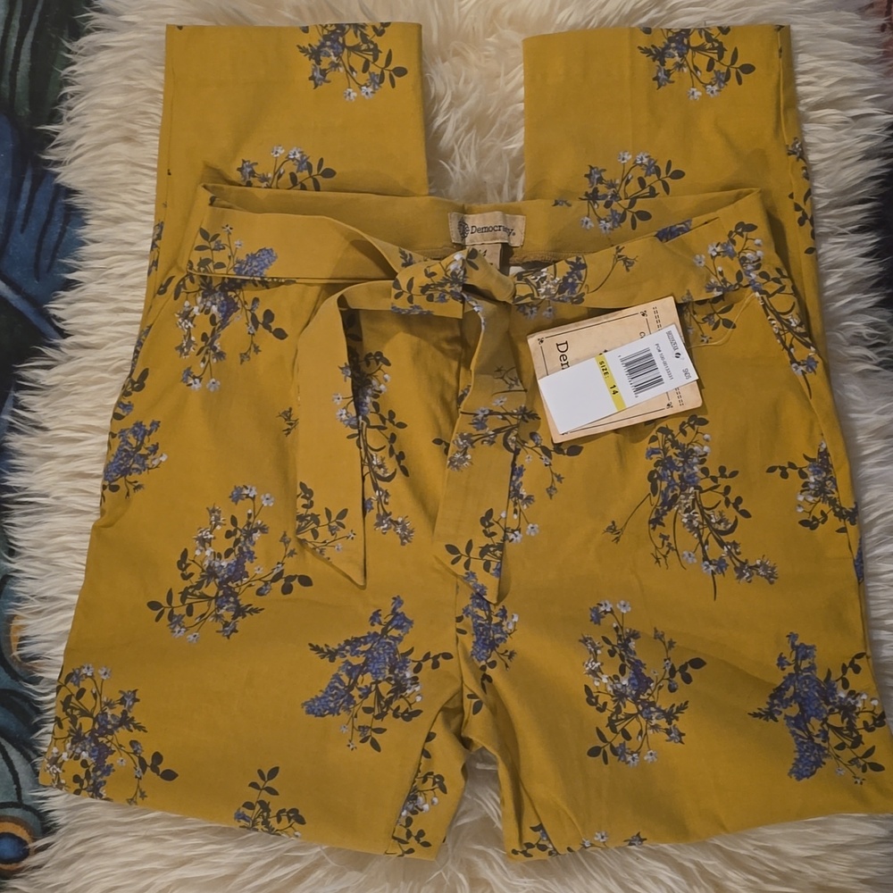 Democracy Mustard Yellow Pants With Stretch